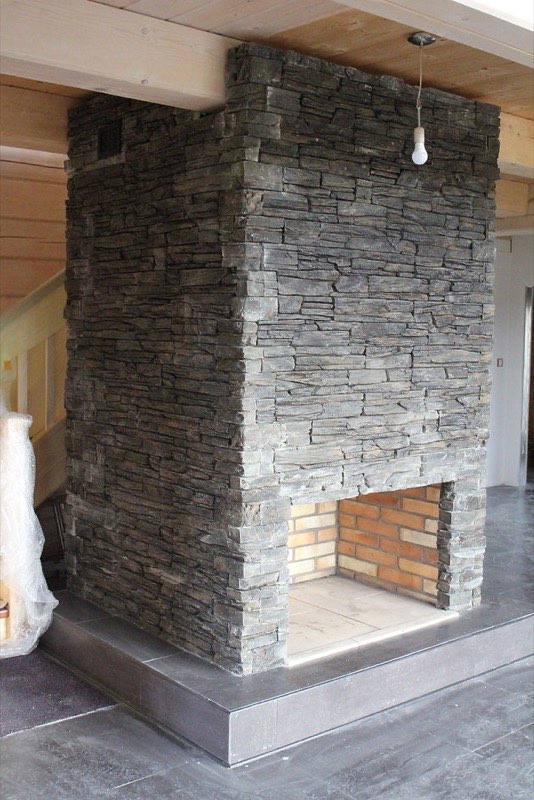 Krb obložený břidlicí